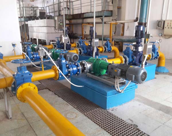 旋轉凸輪泵的工作原理是什么?特點是什么?